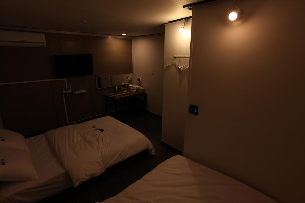 W Mini Hotel Dongdaemoon Seul Zewnętrze zdjęcie