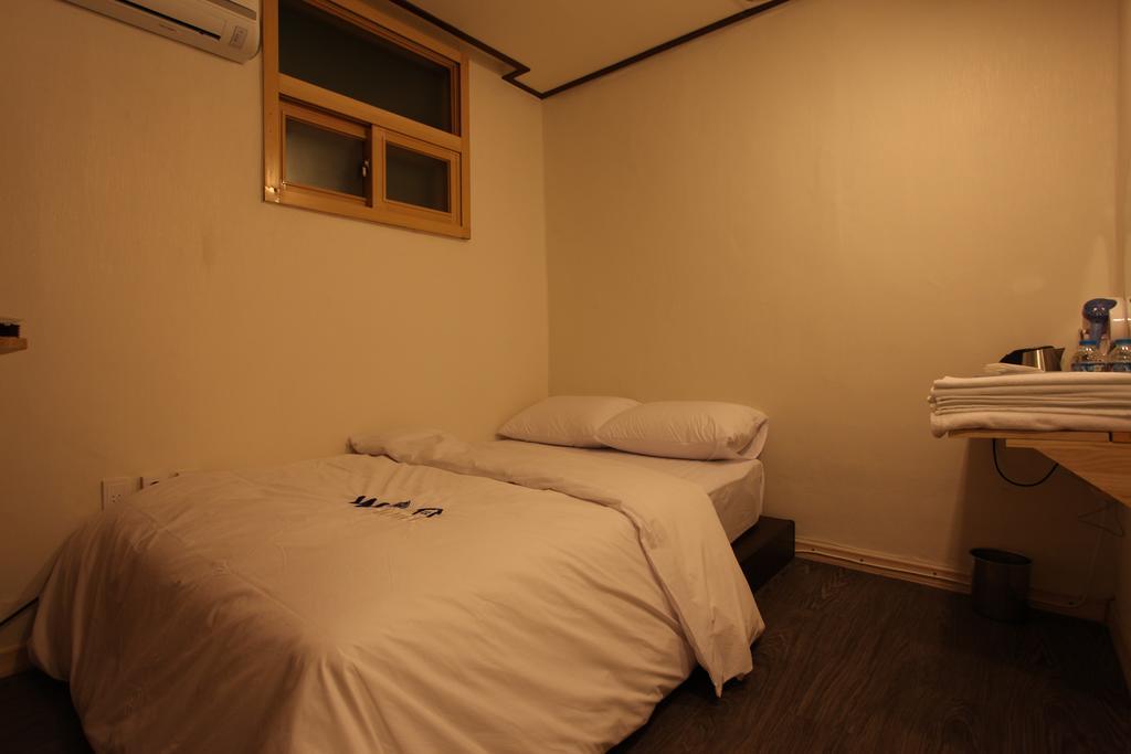 W Mini Hotel Dongdaemoon Seul Zewnętrze zdjęcie