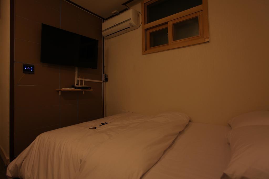 W Mini Hotel Dongdaemoon Seul Zewnętrze zdjęcie