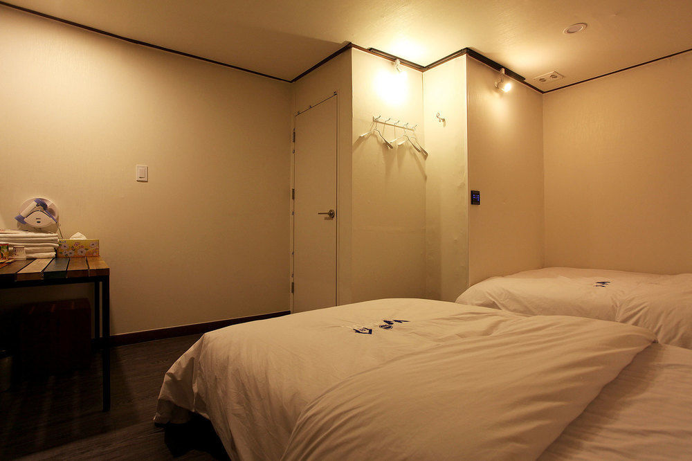 W Mini Hotel Dongdaemoon Seul Zewnętrze zdjęcie