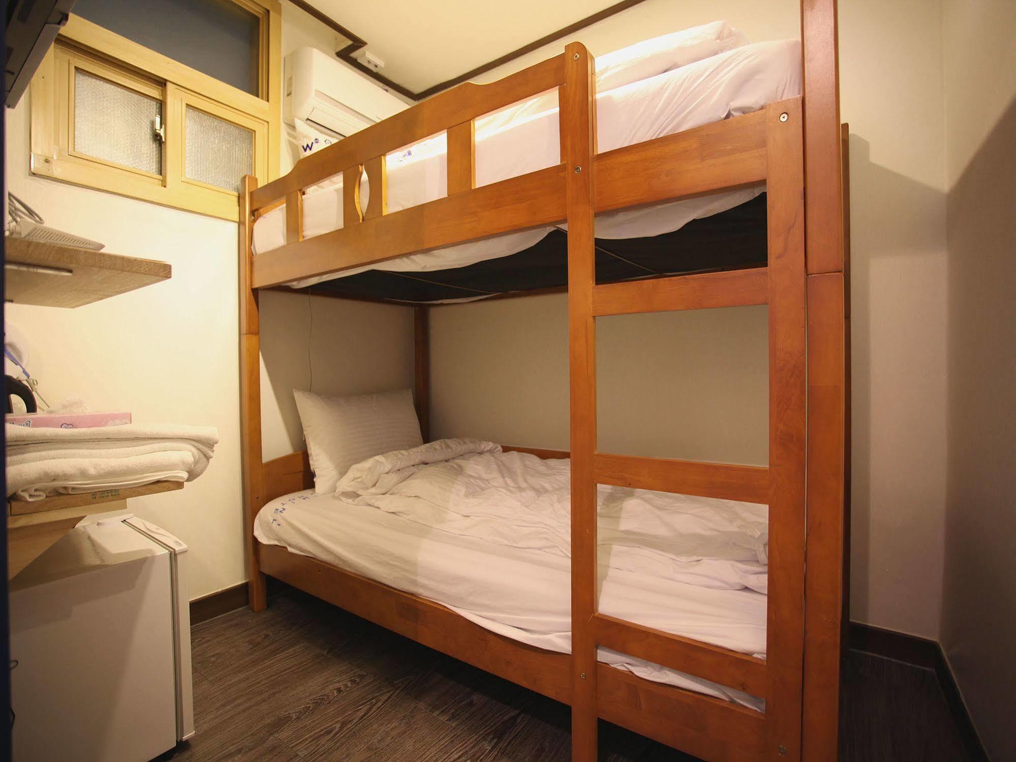 W Mini Hotel Dongdaemoon Seul Zewnętrze zdjęcie